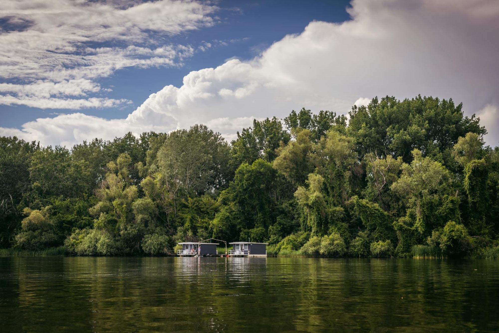 Lakohajo, Uszohaz - Tisza-To Hotell Tiszafüred Eksteriør bilde